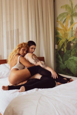 Rolling Cable Knit Thigh High Leg Warmers With Stirrups - Noir -Rad Store 201007 RollingBrand 9803