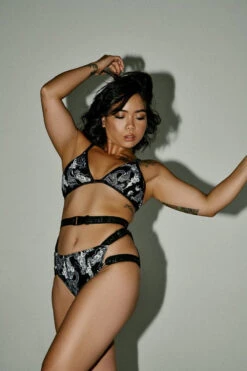 CXIX Buckle Up Triangle Top -Dragon -Rad Store 21 04 22Creatures 168 000f2553 a7fa 4ea8 89ee bf98bfc08481 1