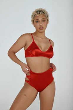 CXIX Aphrodite Bralette - Red -Rad Store 21 08 06CreaturesEdits 331