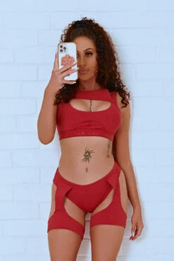 CXIX InstaBaddie Top - Chilli -Rad Store 22 10 06CXIX73856 137673dd 788d 4b0f a162 194cca88cea3