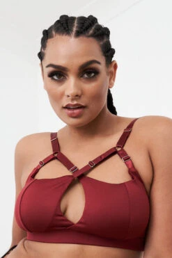 Lunalae Hannah Top - Recycled Burgundy 10 Lunalae Hannah Top - Recycled Burgundy -Rad Store 221011 LunaLae 49 1980