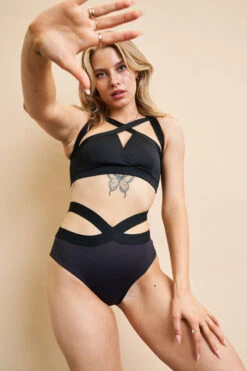 Lunalae Tara Low Waisted Bottoms - Recycled Black -Rad Store 230329 LUNALAE 30 1124 5a4ce33c d0e9 43a1 82d9 9d9cb51794a4