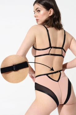 Queen Glory Shorts - Latte -Rad Store 2 295cf310 0a1a 4582 b292 598365181b59