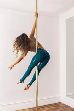 CXIX Gecko Grip Leggings - Teal -Rad Store 4E9097C7 11D8 4639 AD9A CB9D520D918A 7A2E98AB B89D 4A9B 827F 639AB09F461B 1