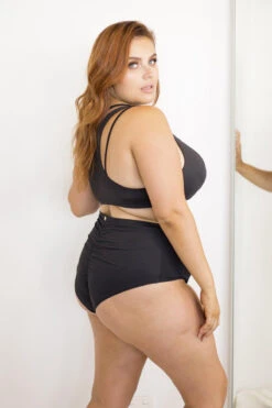 Lunalae Jaded Top - Black -Rad Store 6R7A8418