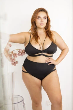 Lunalae Bella Top - Black -Rad Store 6R7A8460