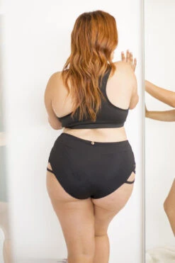 Lunalae High Waist Cross Section Shorts - Black -Rad Store 6R7A8520