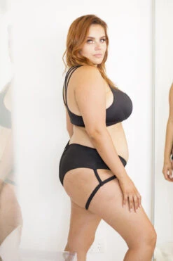 Lunalae Lure You Low-Rise Garter Shorts - Black -Rad Store 6R7A8557 1