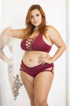 Lunalae Alexi Top - Wine -Rad Store 6R7A8613 1