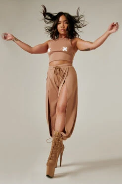 CXIX XX Tee 2.0 - Sand 15 CXIX XX Tee 2.0 - Sand -Rad Store CreaturesofXIXXXTee2.0 Sand21 05 24CreaturesofXIX11449 edit