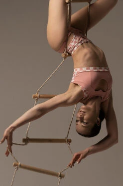 Hamade Activewear High Waisted Bottoms - Checkered Light Pink -Rad Store DSC06297 af4e7c23 34e2 487b 86a5 c3af8c761db2 1