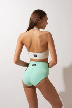 Shark Polewear Tanna Top - Cream 17 Shark Polewear Tanna Top - Cream -Rad Store IMG 0602 5cefc2a7 1e8d 464e bf57 bf4bc776de9b