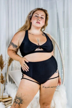 Chantay Polewear Wildbird Shorts - Noir 8 Chantay Polewear Wildbird Shorts - Noir -Rad Store IMG 2691 17ec7b1c 31d3 4a38 9659 c9ac8d0226aa 1