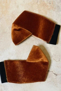 Hella Heels Classique Velvet Shoe Protector - Brandy -Rad Store IMG 88942 900x 444ac7aa 6058 4981 bf06 26bb3556ba27