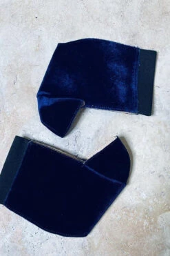 Hella Heels Classique Velvet Shoe Protector - Old Money