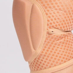 Queen Grippy Kneepads - Latte -Rad Store NudeLatteGrip5