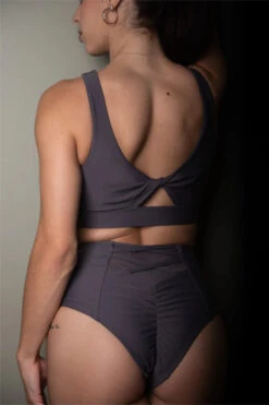 Chantay Polewear Pretzel 2-way Top - Ash -Rad Store Pretzel2 WayTop Ash 17 600x 35d51945 062a 4326 a8b6 c5a7515e427c