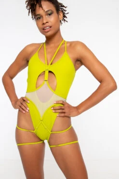 Nona Perkasa Queen Of The Night Body Garter - Vert/Sand -Rad Store QOTNGarterVert09 1