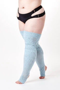 Rolling Cable Knit Thigh High Leg Warmers With Stirrups - Ocean -Rad Store Rolling Lookbook Meias 21 11 200344060