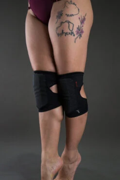 Tatiana Active Ultimate Kneepads - Black -Rad Store TatianaActive UltimateBlackTechnicalPoleDanceKneePad 4344