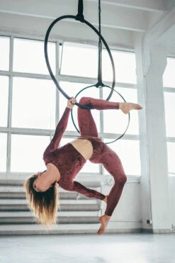 Dragonfly Pavi Crop Top - Velvet Amaranth -Rad Store dragonfly print malowanieswiatlem 0029 6f6387bb 9e32 4ffd 9b86 c7aad7d5a959