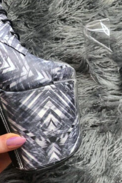 Hella Heels Classique Shoe Protector - Clear (Black Back) -Rad Store exotiqueShoeProtector Clear3