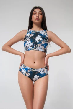 Pole Addict Cross Back Top - Momo -Rad Store momo8