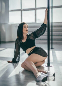 REV ACTIV Mesh Wrap Blouse - Black -Rad Store revactiv dancetemple all malowanieswiatlem 022