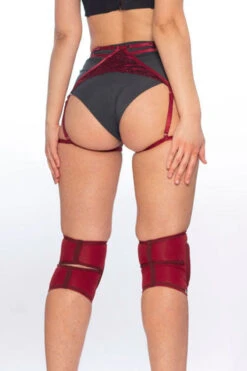 Queen Kneepads - Cherry -Rad Store webCherry 3